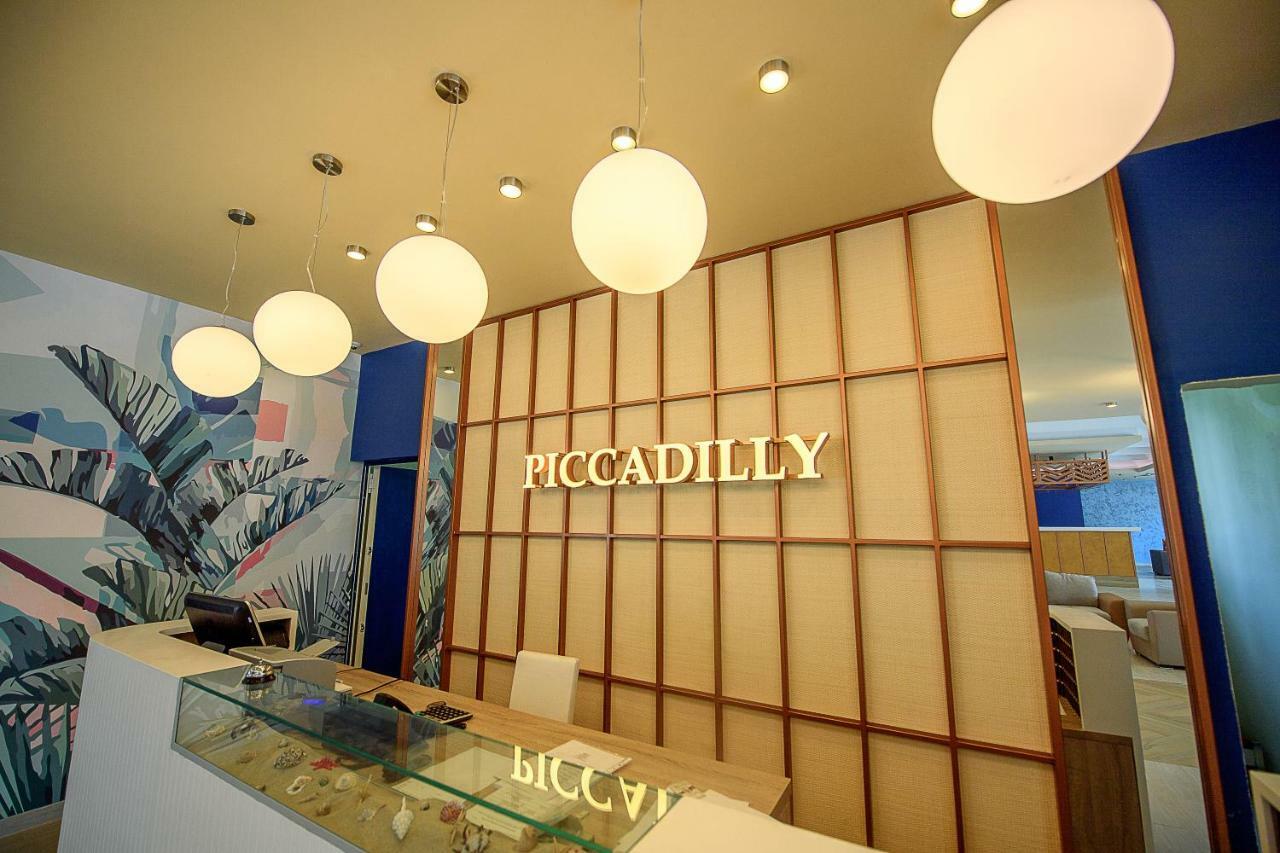 Hotel Piccadilly Mamaia Kültér fotó